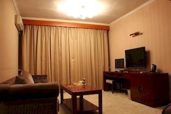 Dongfang Hotel Harbin Exterior foto